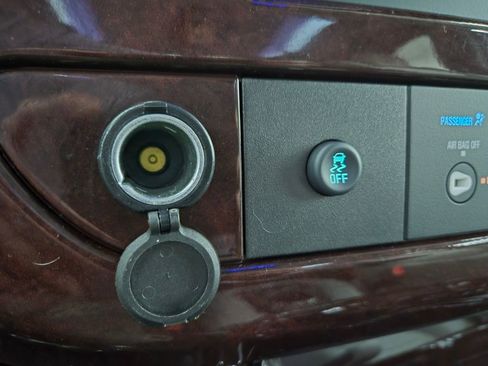 Used 2020 GMC Savana 2500 image 31