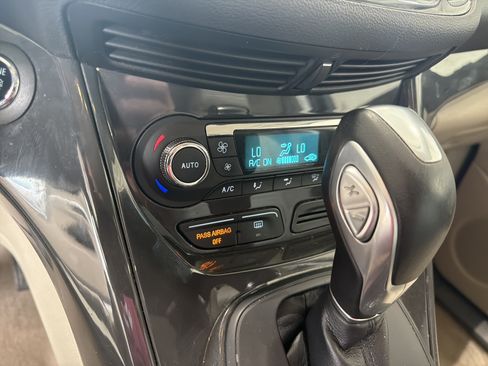 Used 2016 Ford Escape Titanium FWD image 36