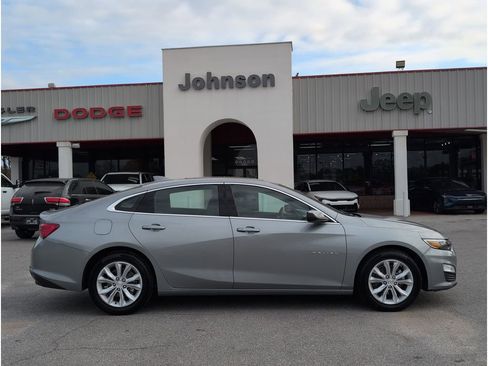 Used 2024 Chevrolet Malibu LT image 6