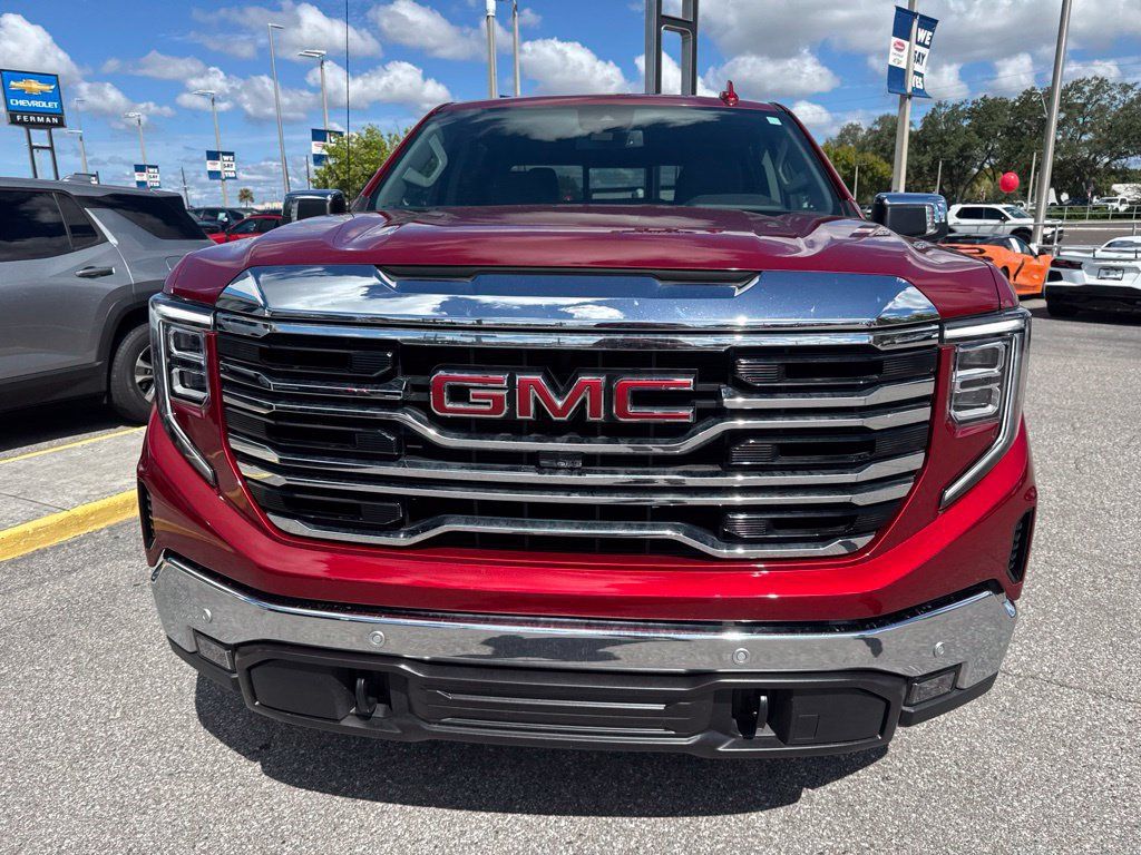 Used 2025 GMC Sierra 1500 SLT w/ SLT Premium Plus Package AWD/4WD image 2