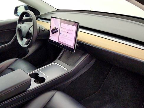 Used 2022 Tesla Model Y Performance AWD/4WD image 30