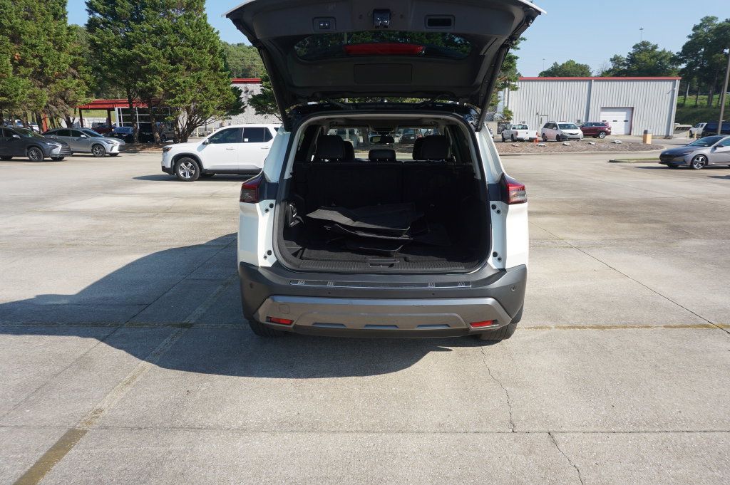 Used 2023 Nissan Rogue SL w/ SL Premium Package AWD/4WD image 16