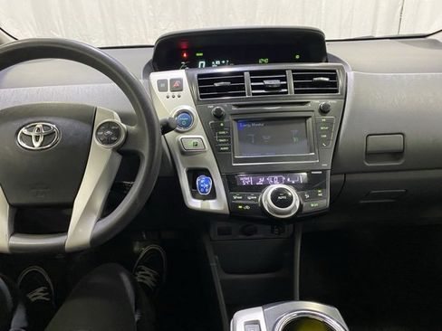 Used 2012 Toyota Prius V Two image 19