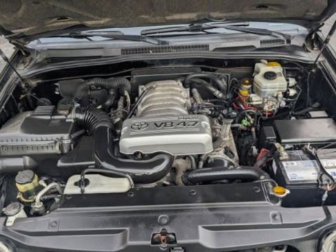 Used 2004 Toyota 4Runner Limited image 41