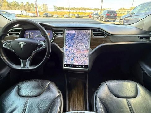 Used 2015 Tesla Model S 85D image 3
