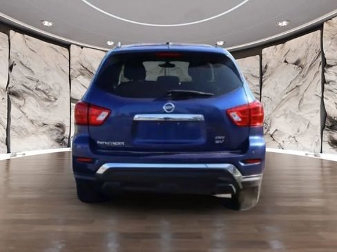 Used 2018 Nissan Pathfinder SV image 7