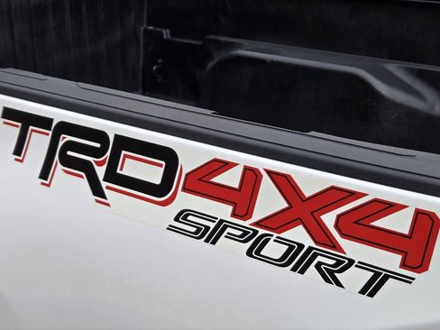 Used 2022 Toyota Tacoma TRD Sport w/ TRD Premium Sport Package image 10