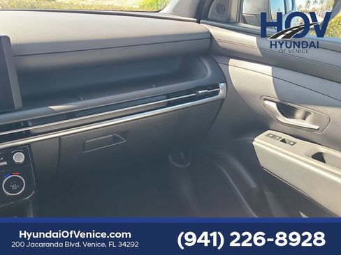 Certified 2026 Hyundai Santa Cruz SEL image 24