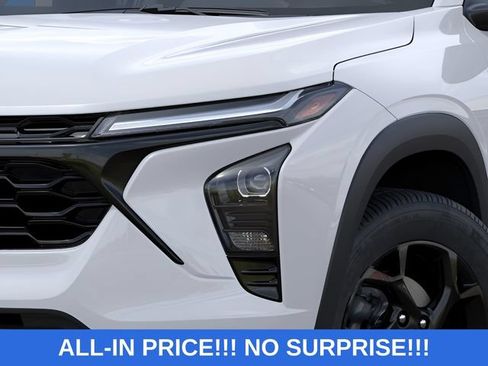 New 2026 Chevrolet Trax LT w/ Driver Confidence Package FWD image 20