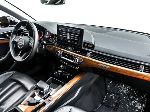 Used 2023 Audi A4 2.0T Premium w/ Convenience Package image 17