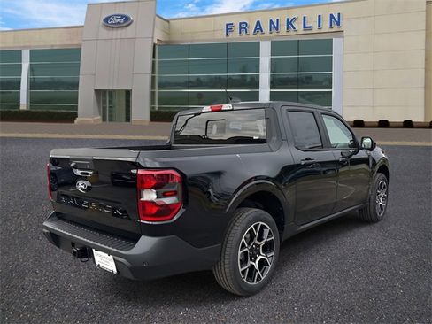 New 2026 Ford Maverick Lariat image 7