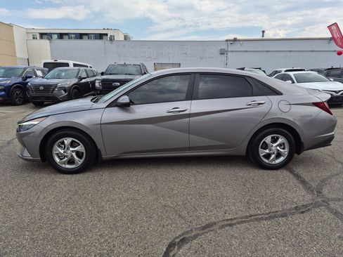 Used 2023 Hyundai Elantra SE FWD image 10