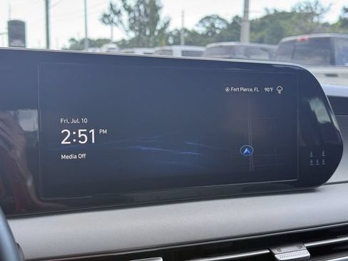 Used 2024 Hyundai Palisade SEL FWD image 25