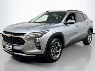 Used 2025 Chevrolet Trax LT FWD video 1
