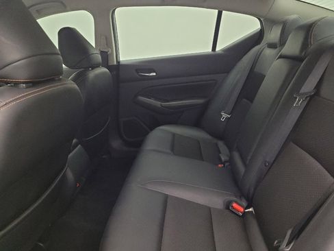 Used 2021 Nissan Altima 2.5 SR FWD image 18