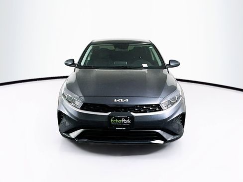 Used 2023 Kia Forte LX image 2
