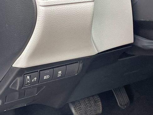 New 2026 Toyota Corolla Cross LE image 11