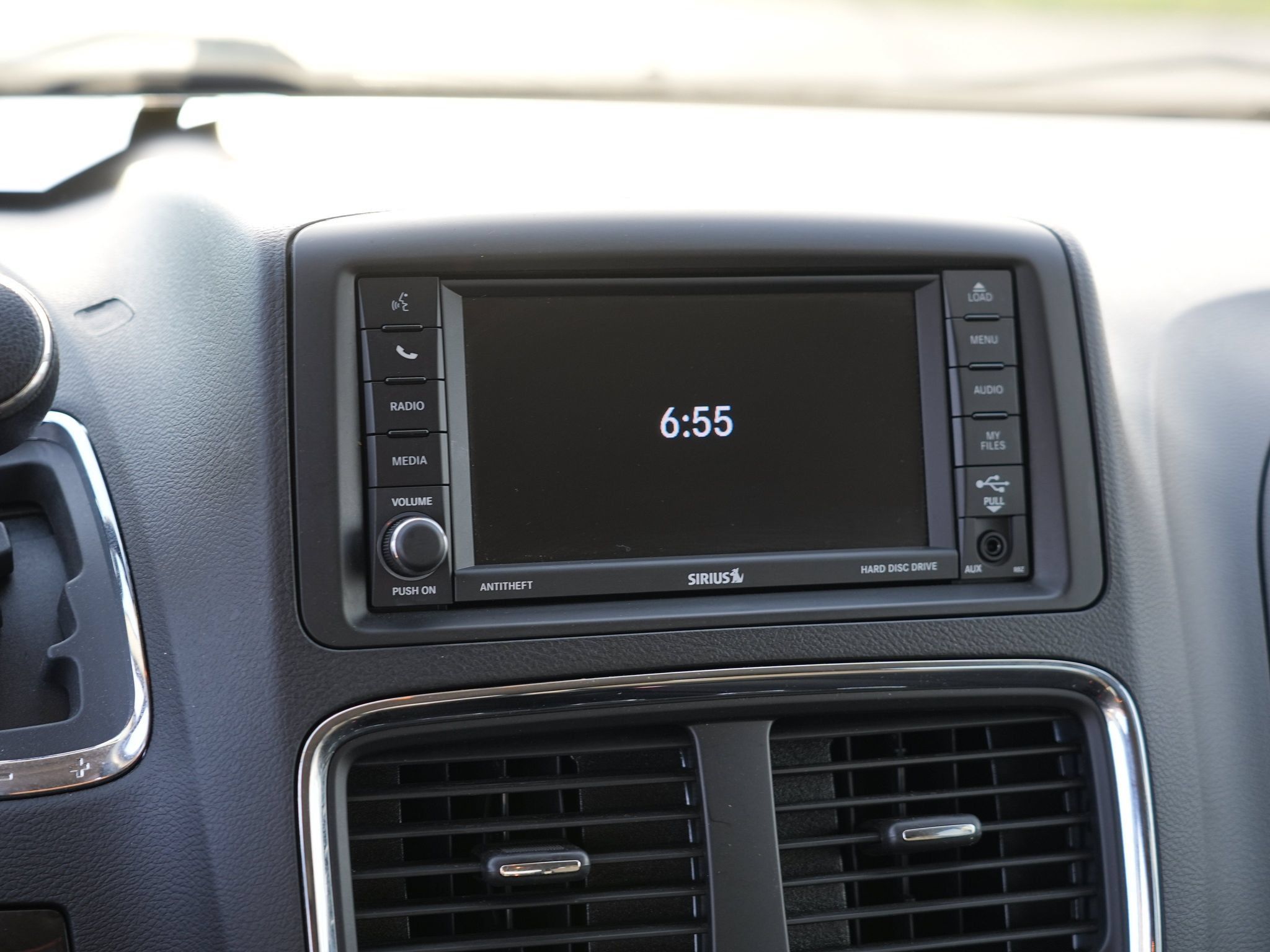 Used 2018 Dodge Grand Caravan SE w/ UConnect Hands-Free Group FWD image 22