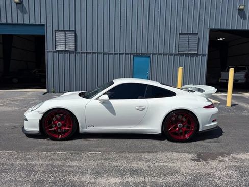 Used 2015 Porsche 911 GT3 w/ Sound Package Plus RWD image 81