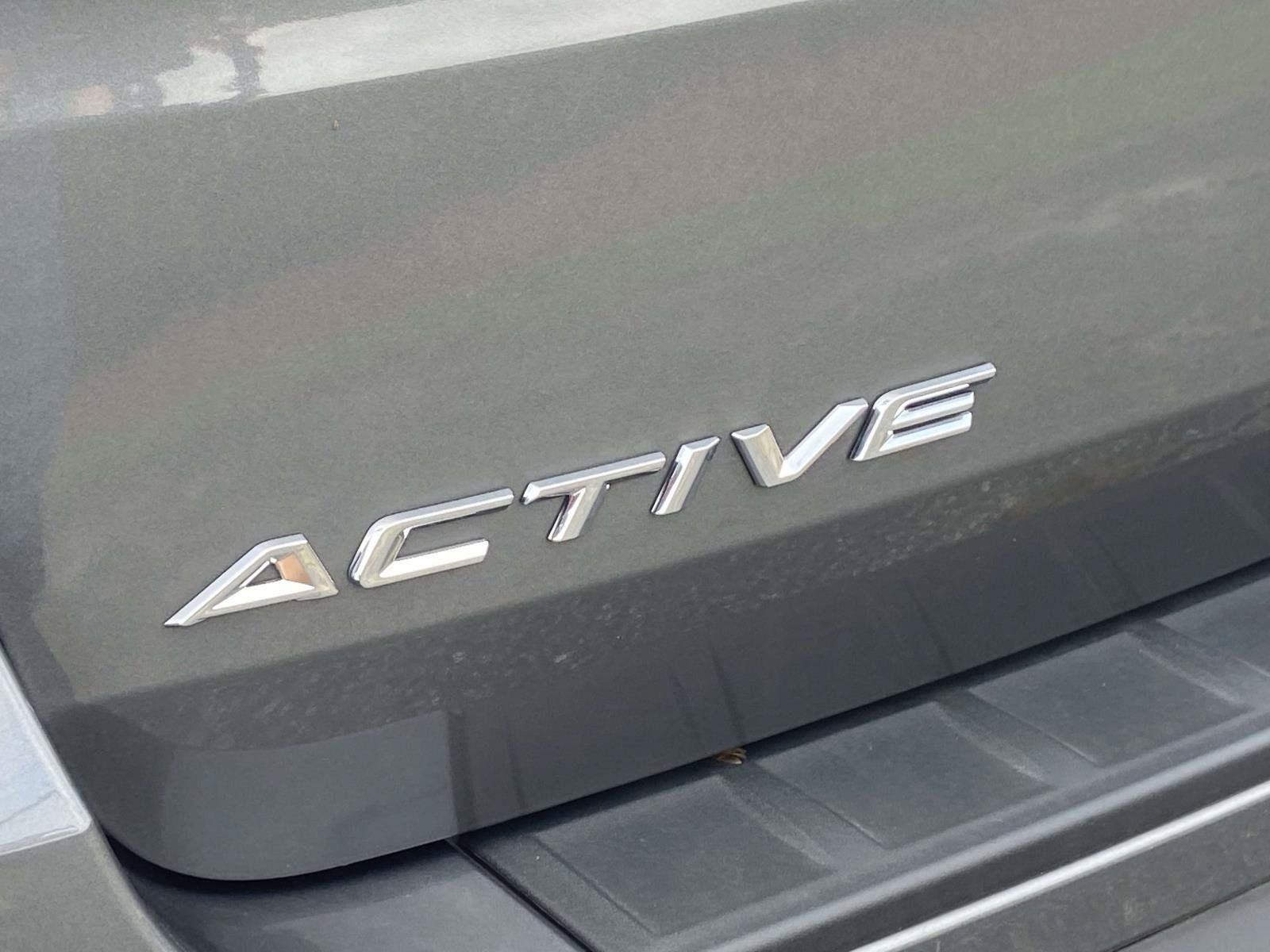 Used 2025 Ford Explorer Active w/ Active Comfort Package RWD image 12