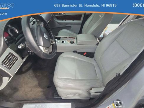 Used 2009 Jaguar XF Premium image 18