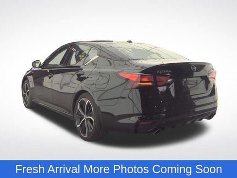 Used 2025 Nissan Altima 2.5 SR FWD image 5