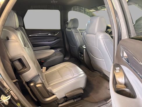 Used 2024 Buick Enclave Premium AWD/4WD image 13