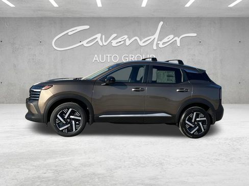 New 2026 Nissan Kicks SV w/ Cold Weather Package FWD image 14