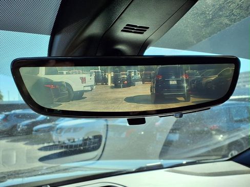 Used 2021 Chevrolet Suburban High Country w/ Premium Package image 23