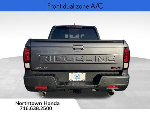 Used 2025 Honda Ridgeline TrailSport image 7