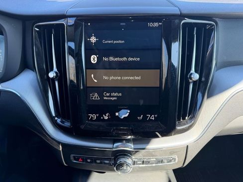 Used 2018 Volvo XC60 T5 Momentum w/ Convenience Package image 14