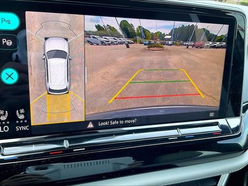 Used 2024 Volkswagen Atlas Cross Sport SEL Premium R-Line image 21