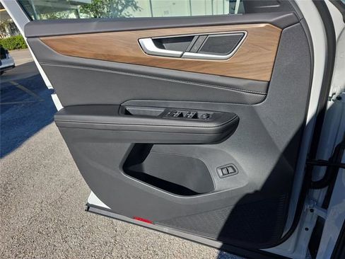 New 2026 Volkswagen Atlas SE image 16