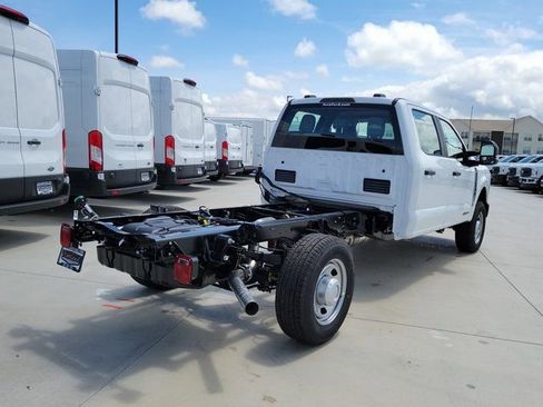 New 2025 Ford F350 XL image 3
