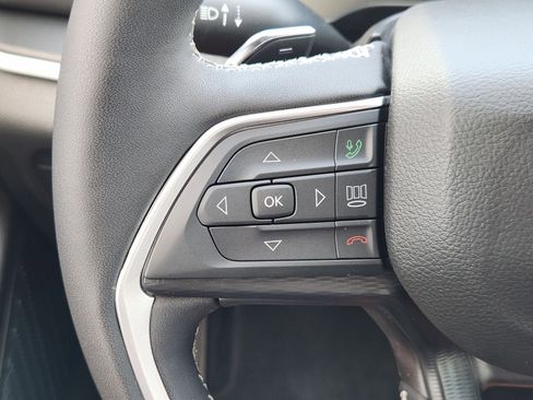 New 2025 Jeep Grand Cherokee L Laredo w/ Luxury Tech Group I RWD image 36