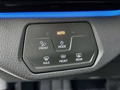 Used 2023 Volkswagen ID.4 Pro S AWD/4WD image 11