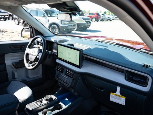 New 2026 Ford Maverick XLT w/ XLT Luxury Package FWD image 21