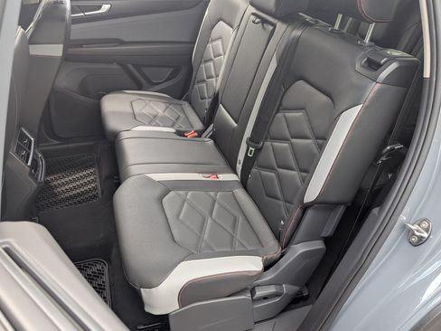 Used 2026 Volkswagen Atlas Peak Edition AWD/4WD image 19