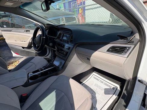 Used 2015 Hyundai Sonata SE w/ Option Group 09 image 14