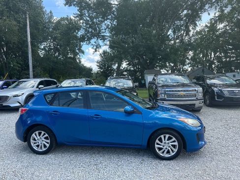 Used 2012 MAZDA MAZDA3 i Touring FWD image 2