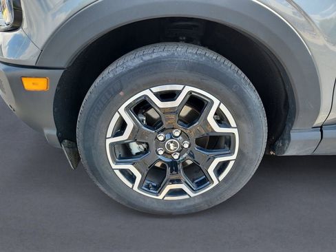 Used 2025 Ford Bronco Sport Outer Banks w/ Outer Banks Tech Package+ AWD/4WD image 14