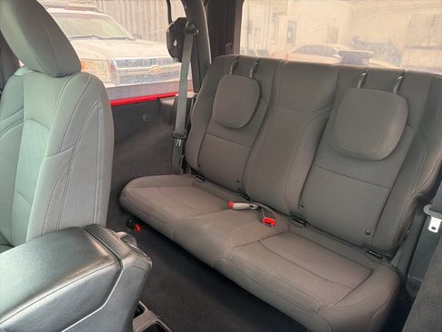 Used 2021 Jeep Wrangler Sport image 5