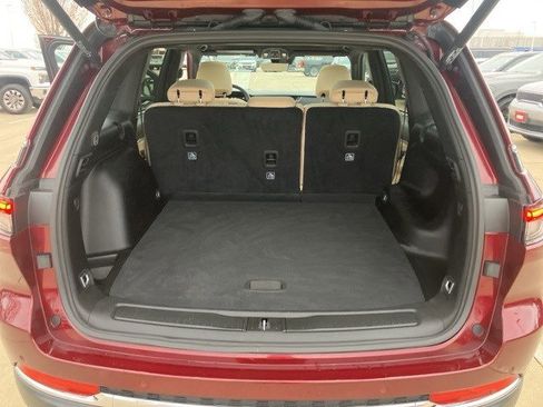 Certified 2024 Jeep Grand Cherokee Limited w/ Luxury Tech Group II image 24