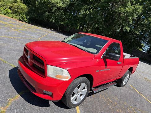 Used 2012 RAM 1500 Express RWD image 11