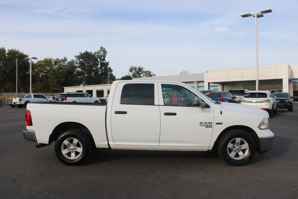 Used 2023 RAM 1500 Classic SLT w/ Trailer & Traction Group RWD image 11
