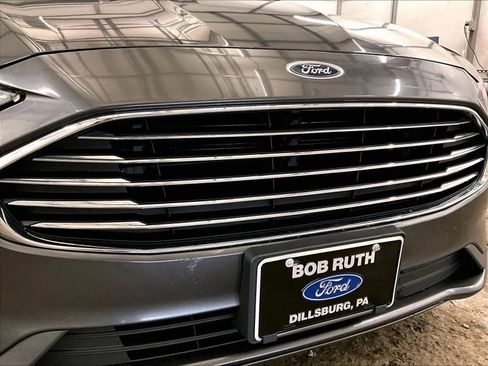 Used 2019 Ford Fusion SE AWD/4WD image 29