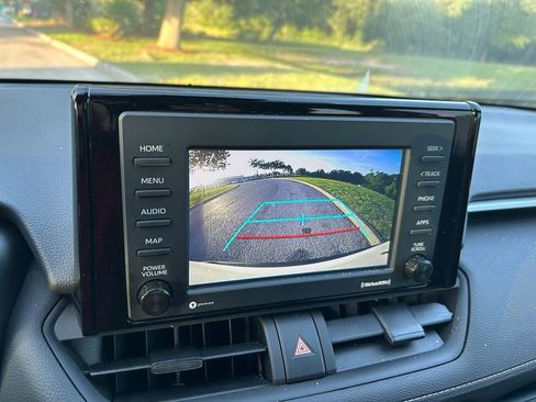 Used 2021 Toyota RAV4 XLE FWD image 26
