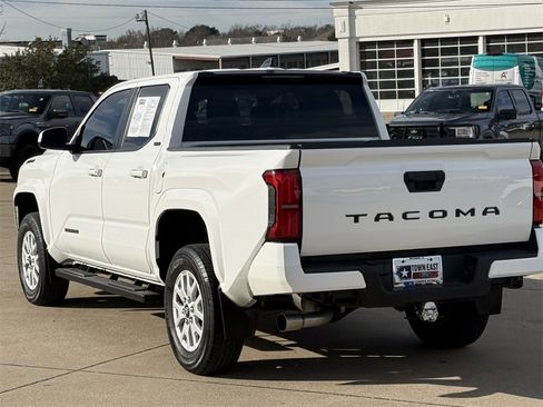 Used 2024 Toyota Tacoma SR5 image 5