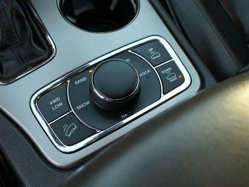 Used 2019 Jeep Grand Cherokee High Altitude image 20