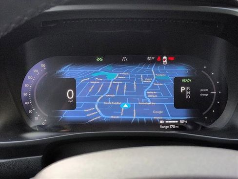 Certified 2023 Volvo C40 Recharge Core image 11